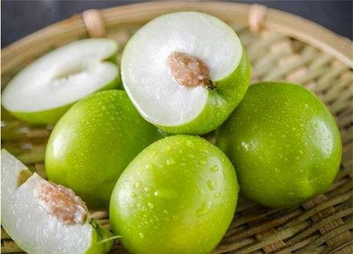 老太婆吃蜜瓜图片真实视频,老太婆品尝甜蜜瞬间