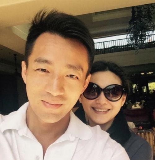 汪小菲吃瓜过程视频,揭秘娱乐圈幕后风云