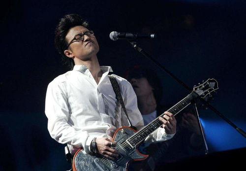 周迅吃瓜汪峰视频,揭秘娱乐圈幕后趣闻