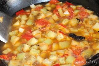 小瓜西红柿吃拉面视频