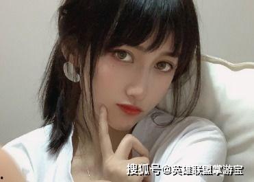 吃瓜美女最新事件爆料视频,揭秘娱乐圈惊人内幕